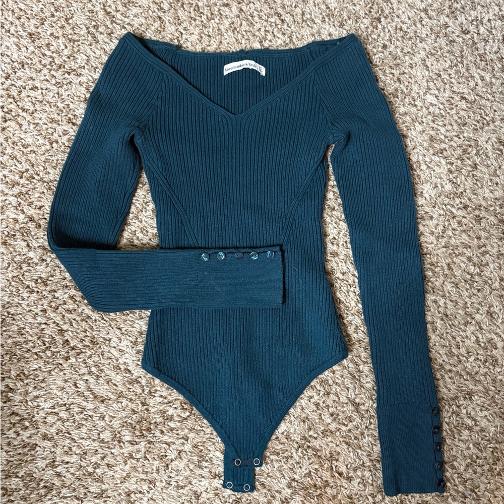 Abercrombie & Fitch V-Neck Body Suit